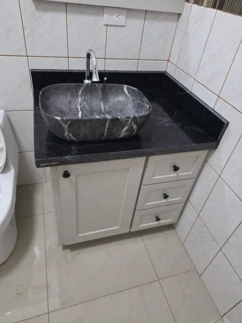 Bathroom vanity